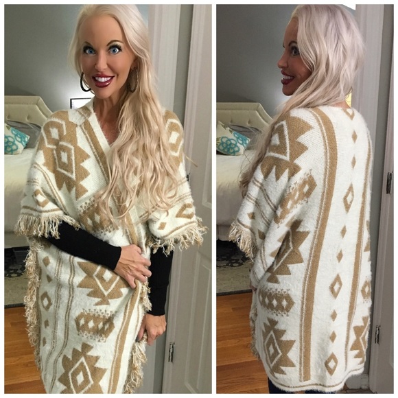 SALE! 😊Oversized long line ivory Cardigan - Picture 2 of 2